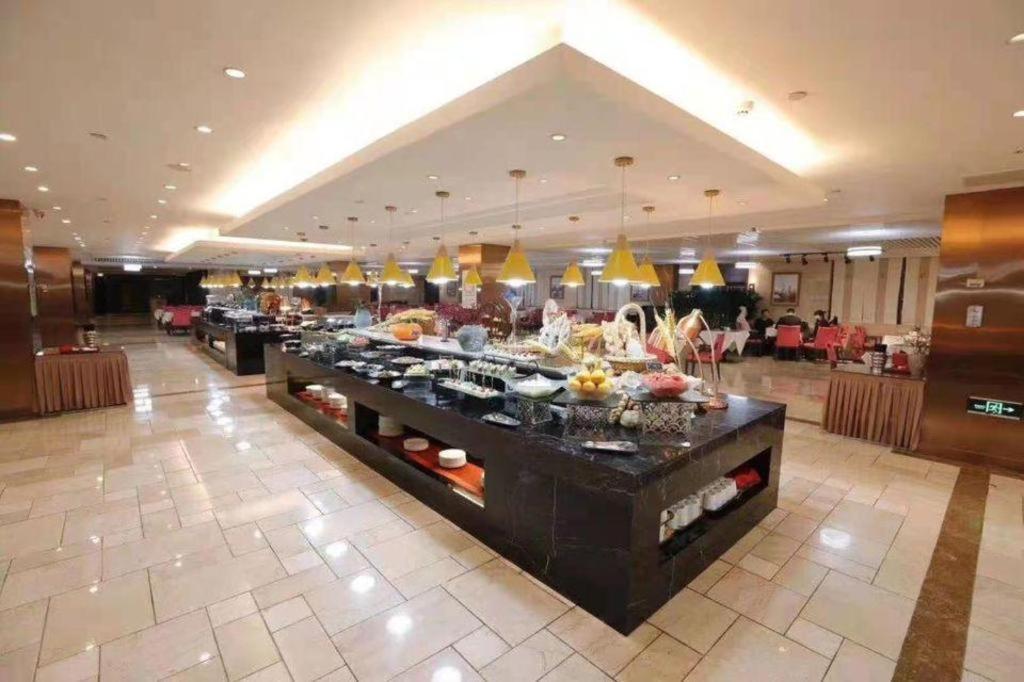 West International Trade Grand Hotel Beijing Bagian luar foto