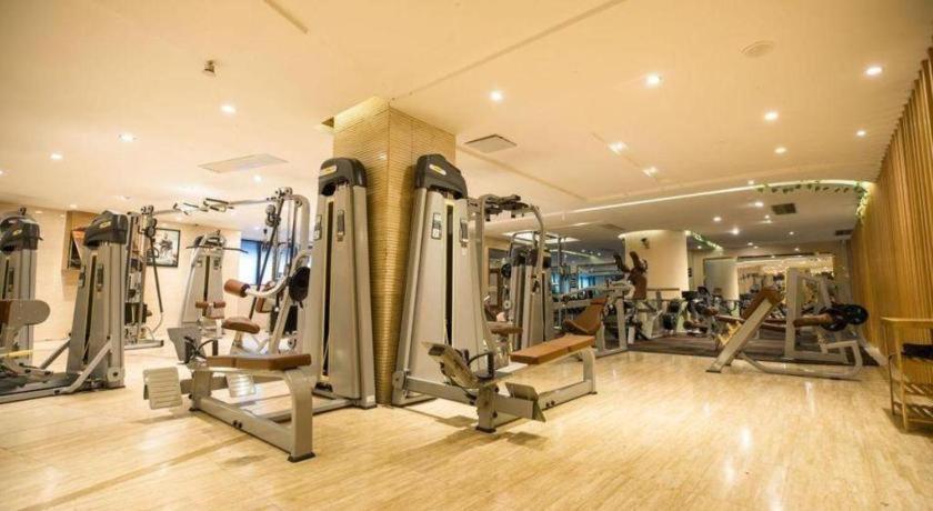 West International Trade Grand Hotel Beijing Bagian luar foto
