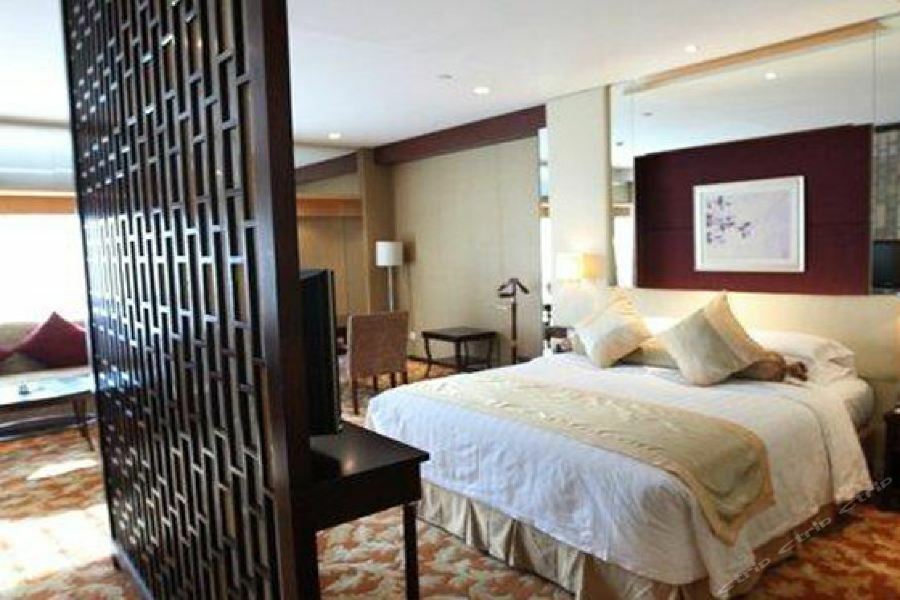 West International Trade Grand Hotel Beijing Bagian luar foto